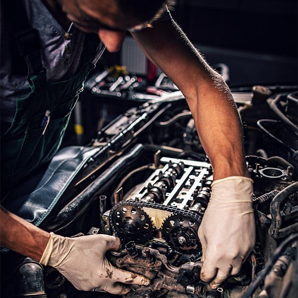 Ремонт на автомобилен двигател в сервиз GLOBAL AUTOFIX
